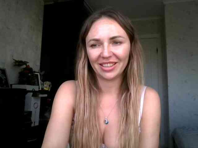 CuteAngelina webcam