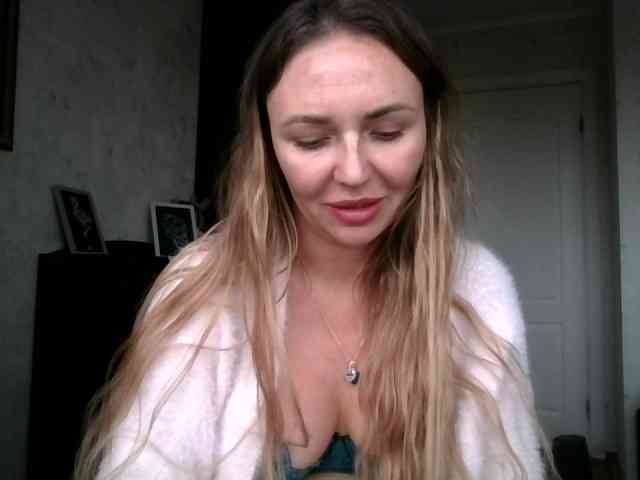 CuteAngelina webcam