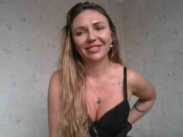 CuteAngelina webcam