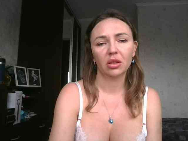 CuteAngelina webcam
