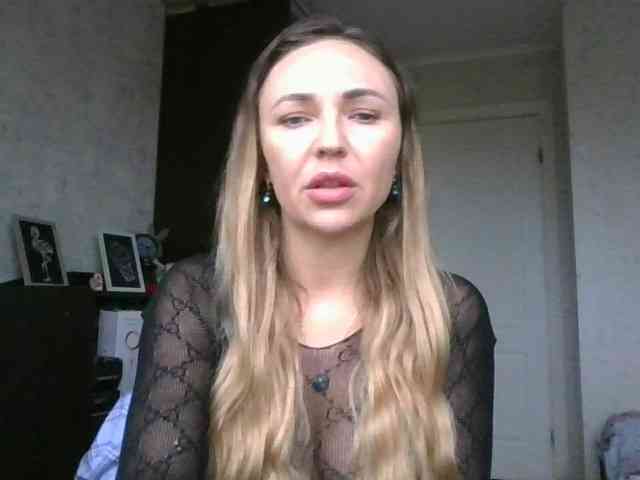 CuteAngelina webcam