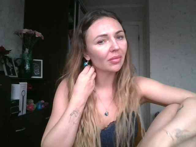 CuteFngelina CuteFngelina