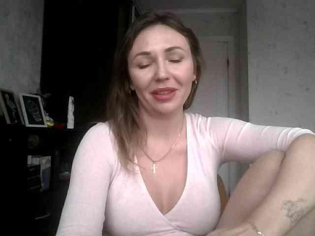 CuteAngelina webcam