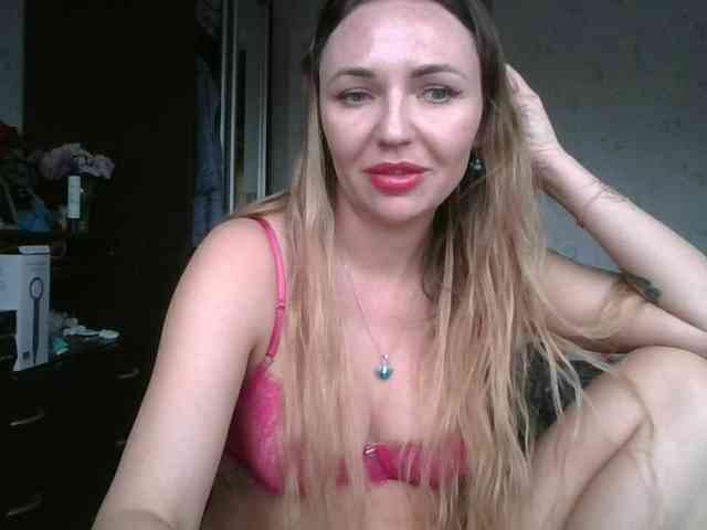 CuteAngelina webcam