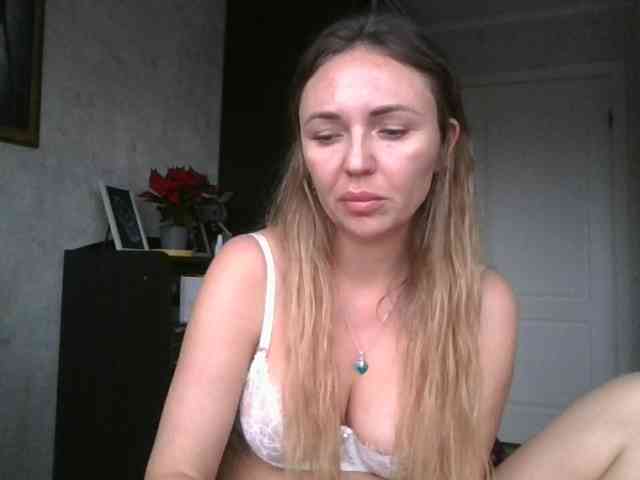 CuteAngelina webcam