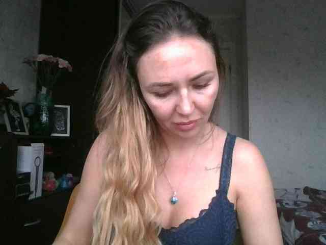 CuteFngelina CuteFngelina