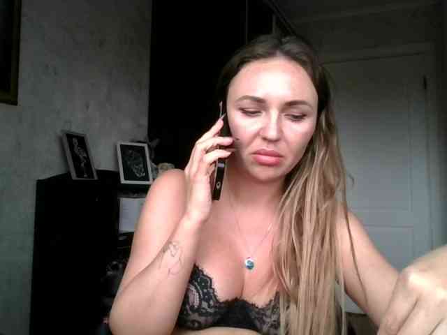 CuteAngelina webcam