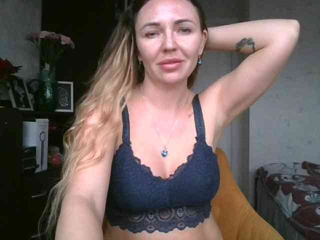 CuteFngelina CuteFngelina