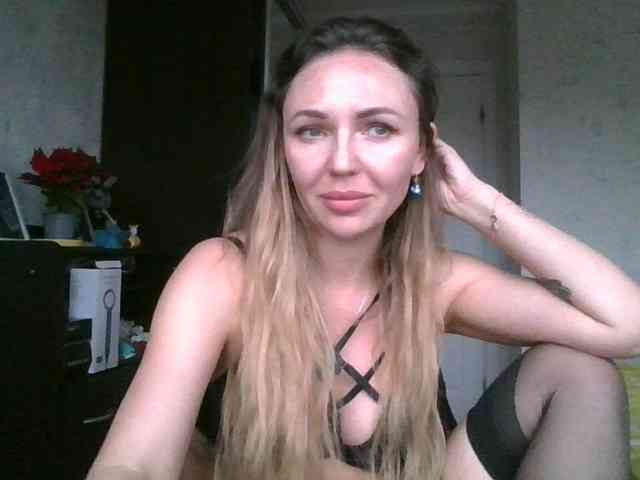 CuteAngelina webcam