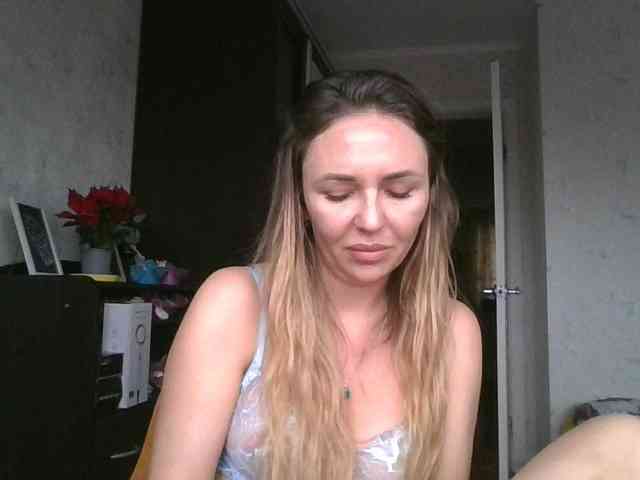 CuteAngelina webcam