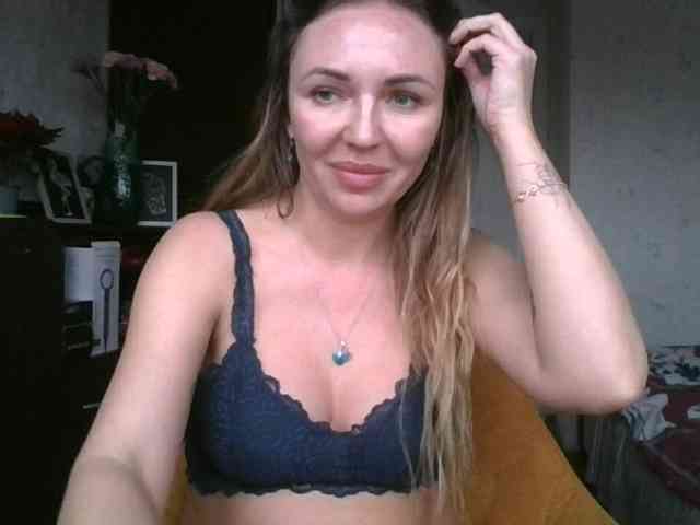 CuteFngelina CuteFngelina