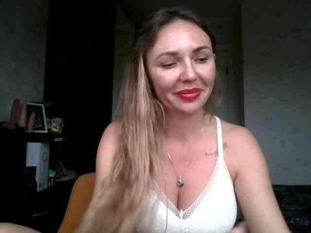 CuteAngelina webcam
