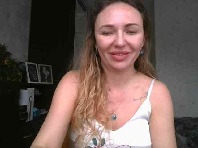 CuteFngelina CuteFngelina