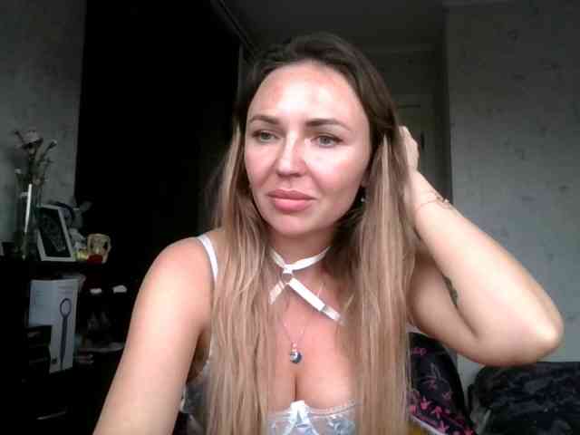 CuteAngelina webcam