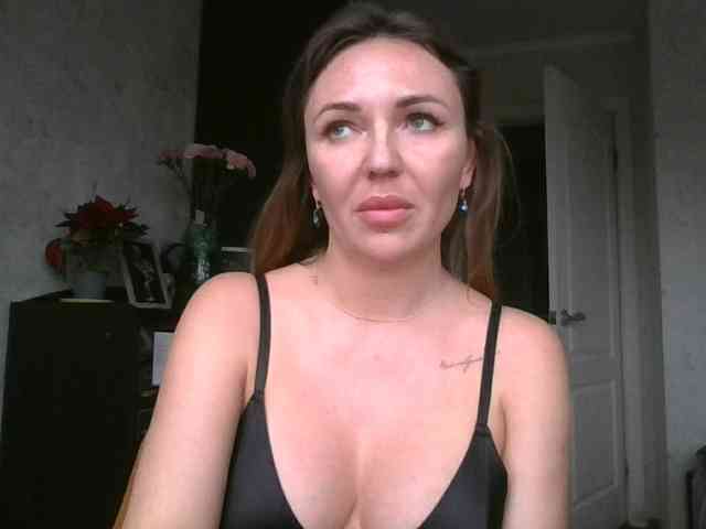 CuteFngelina CuteFngelina