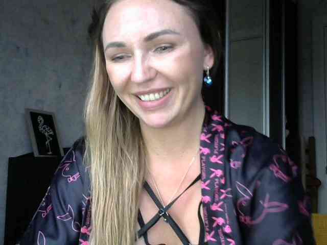 CuteAngelina webcam