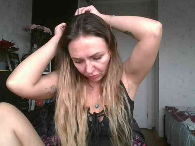 CuteFngelina CuteFngelina