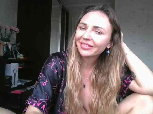 CuteAngelina webcam