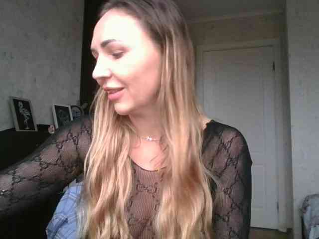 CuteAngelina webcam