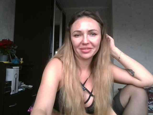CuteAngelina webcam