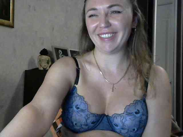 CuteAngelina webcam