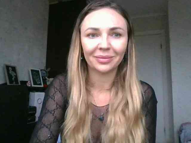 CuteAngelina webcam