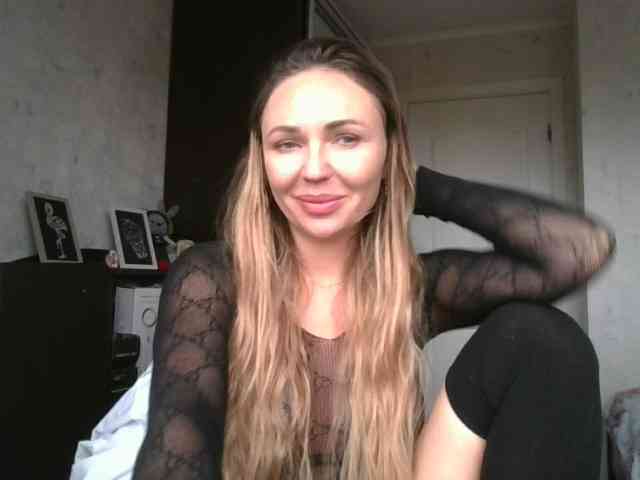 CuteAngelina webcam