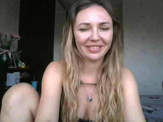 CuteAngelina webcam