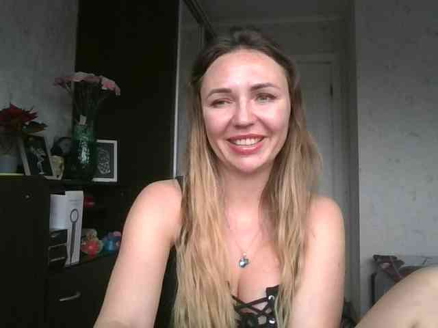 CuteFngelina CuteFngelina