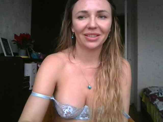 CuteAngelina webcam