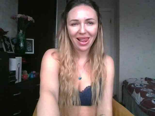 CuteFngelina CuteFngelina