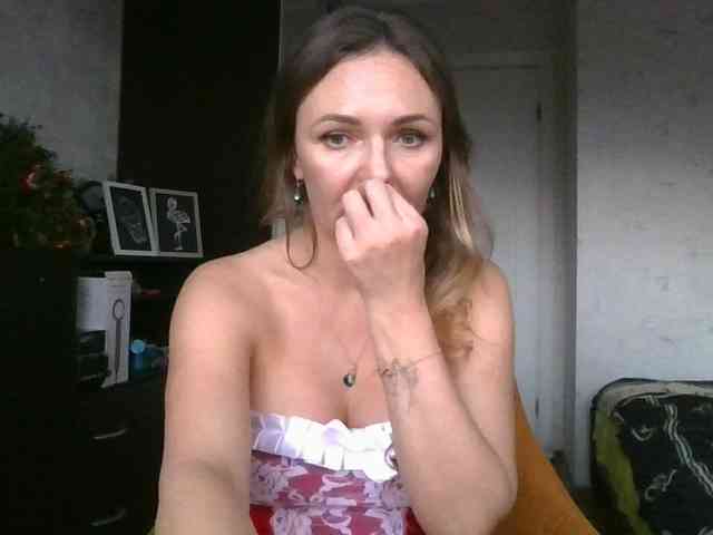 CuteFngelina CuteFngelina