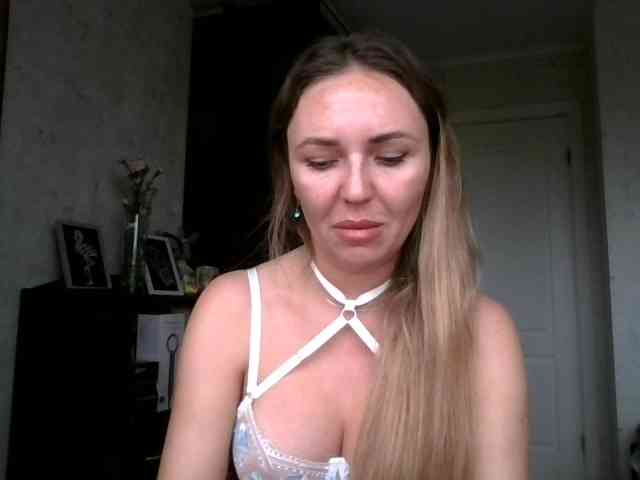 CuteAngelina webcam