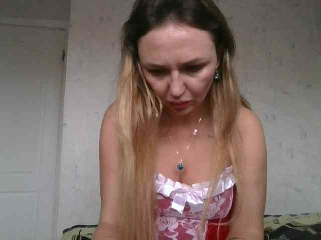 CuteFngelina CuteFngelina