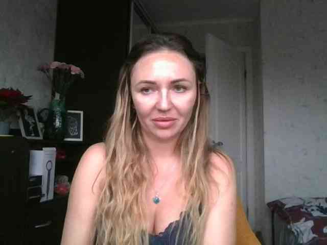 CuteFngelina CuteFngelina