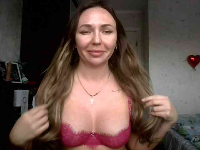 CuteAngelina webcam