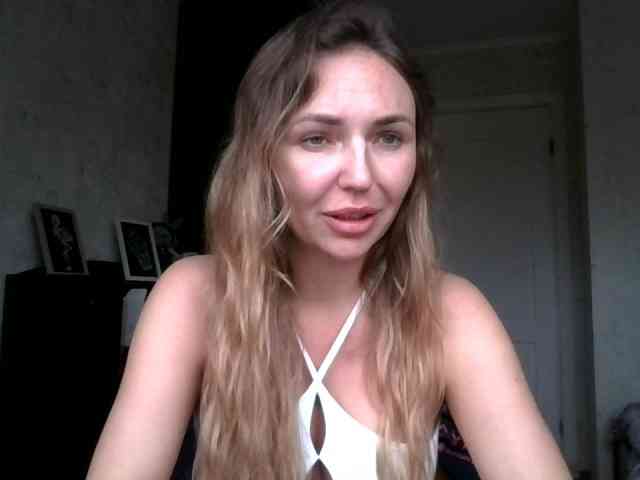 CuteAngelina webcam