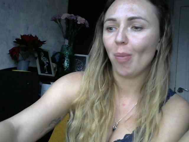 CuteFngelina CuteFngelina