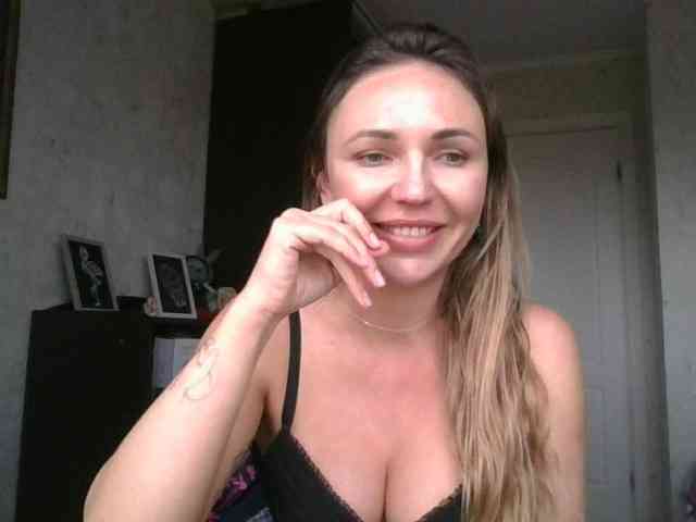 CuteAngelina webcam