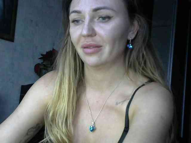 CuteFngelina CuteFngelina