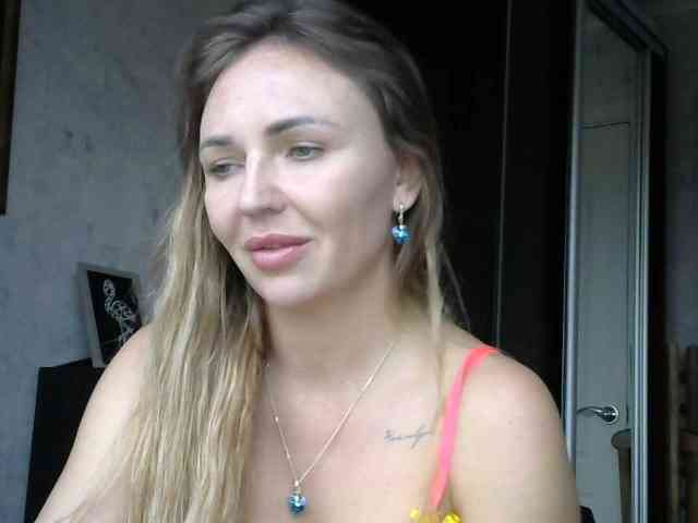 CuteFngelina CuteFngelina