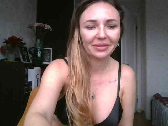 CuteFngelina CuteFngelina