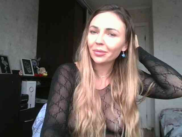 CuteAngelina webcam