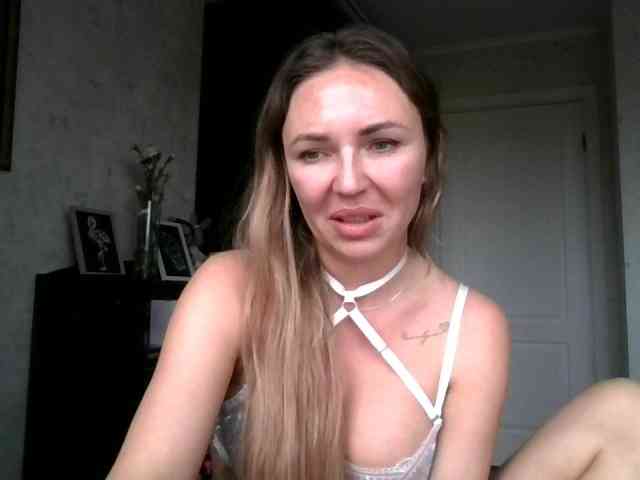 CuteAngelina webcam