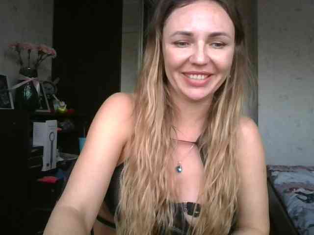 CuteAngelina webcam