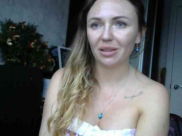 CuteFngelina CuteFngelina