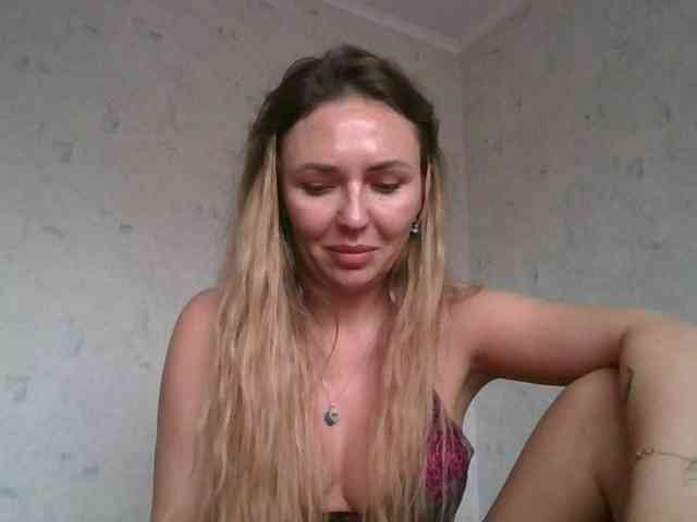 CuteFngelina CuteFngelina