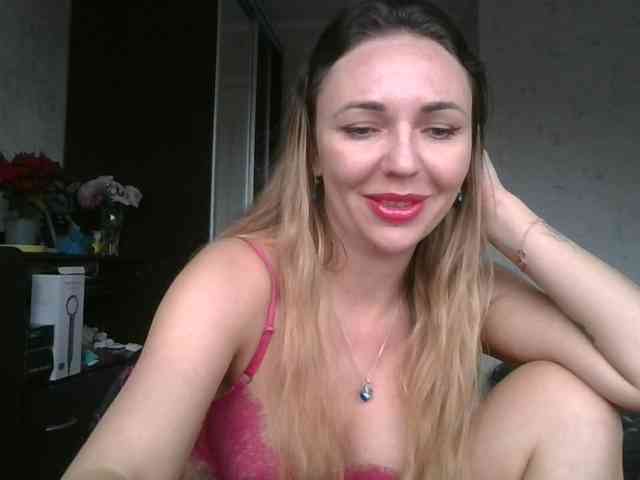 CuteAngelina webcam