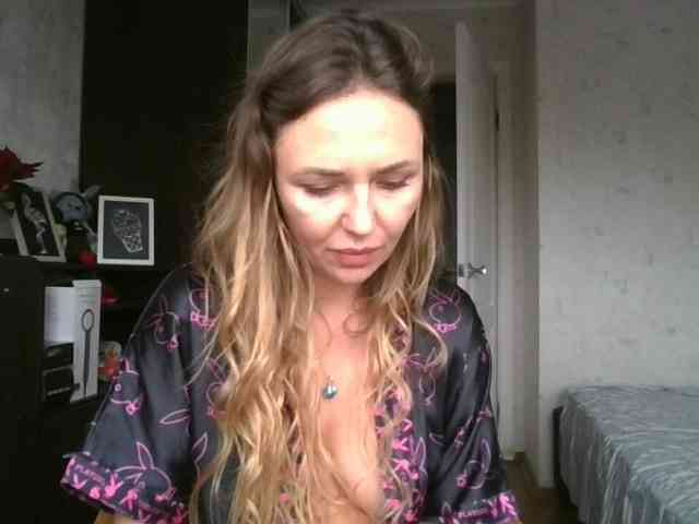 CuteFngelina CuteFngelina