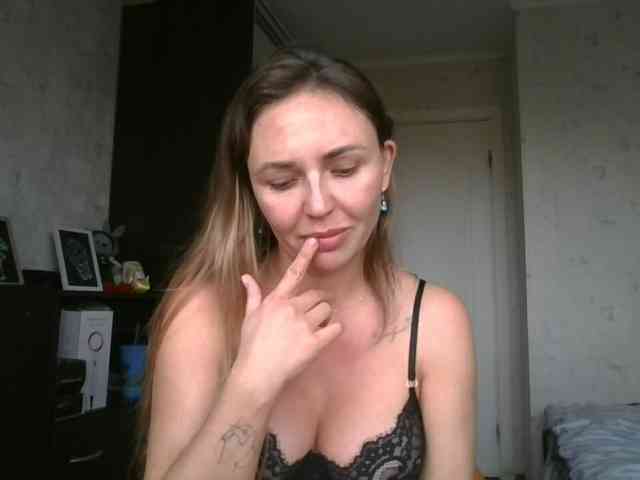 CuteAngelina webcam